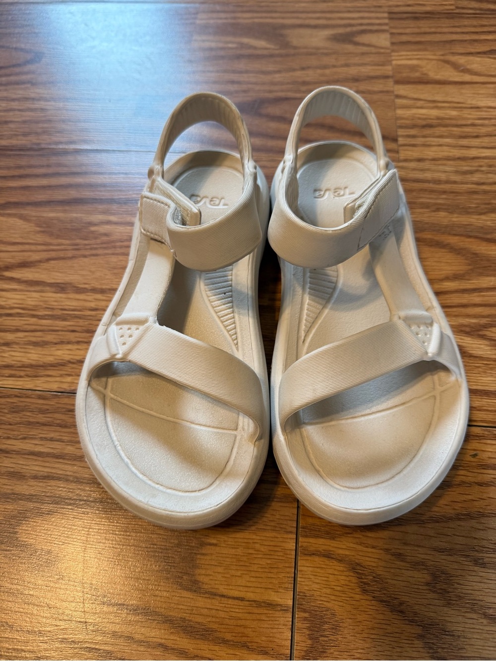 Teva Hurricane Drift Sport Sandals Cream White Women's Size 5 Lightweight